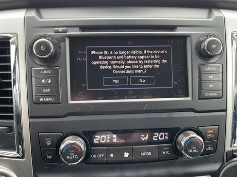 Used 2019 Nissan Titan SV AWD/4WD image 7
