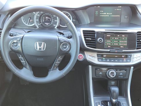Used 2015 Honda Accord Touring image 27