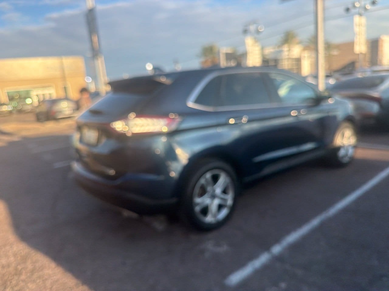 Used 2017 Ford Edge Titanium w/ Equipment Group 302A FWD image 3
