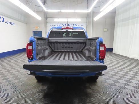 Used 2025 GMC Canyon Elevation image 31