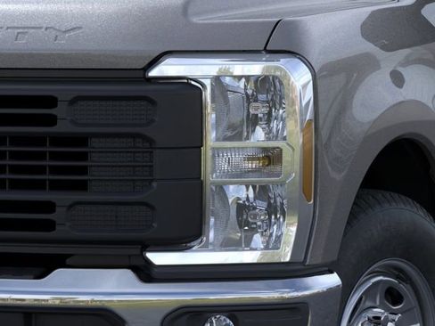 New 2025 Ford F250 XL RWD image 19
