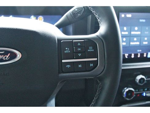Used 2026 Ford F250 Lariat w/ Black Appearance Package AWD/4WD image 24