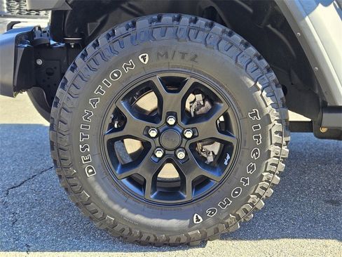 Used 2021 Jeep Wrangler Unlimited Sport image 29