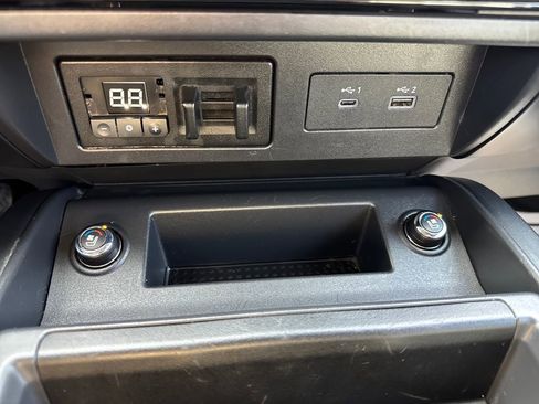 Used 2024 Nissan Titan PRO-4X w/ Pro-4x Convenience Package image 37