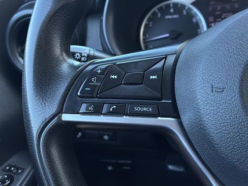 Used 2022 Nissan Kicks S image 22