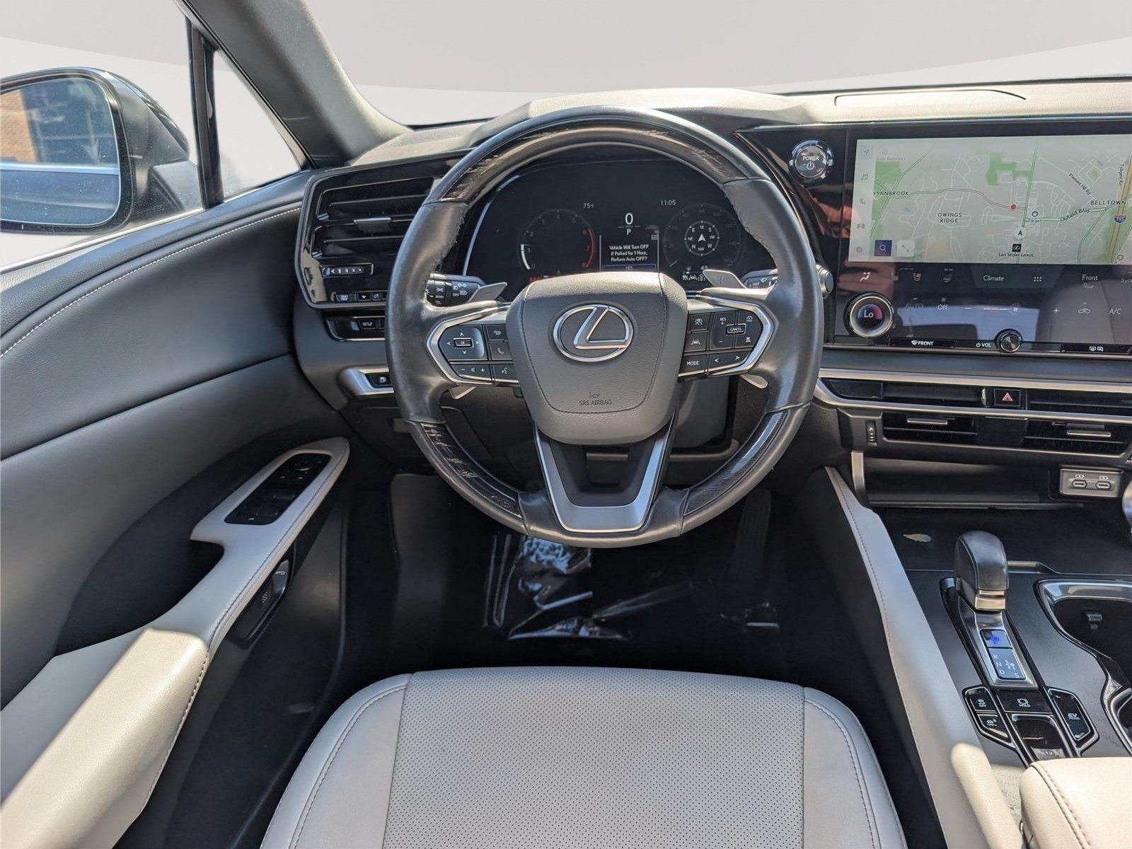 Used 2025 Lexus RX 350h w/ Accessory Package AWD/4WD image 17
