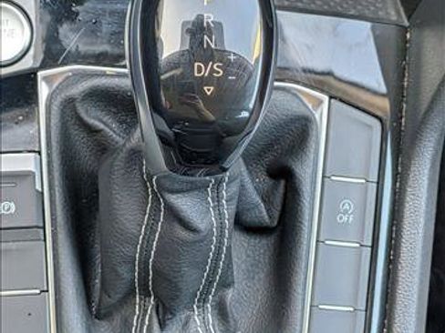 Used 2024 Volkswagen Taos S image 12