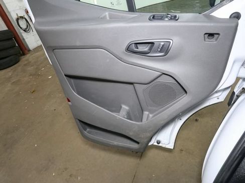 Used 2023 Ford Transit 350 DRW RWD image 31