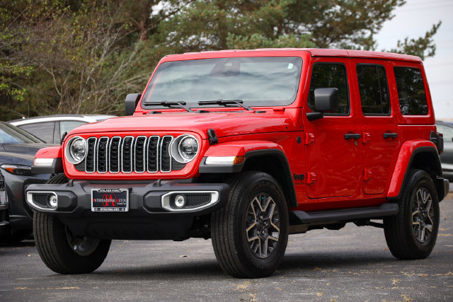 Used 2026 Jeep Wrangler Unlimited Sahara AWD/4WD image 1