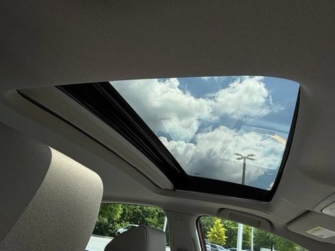 Used 2020 Honda Accord EX image 30