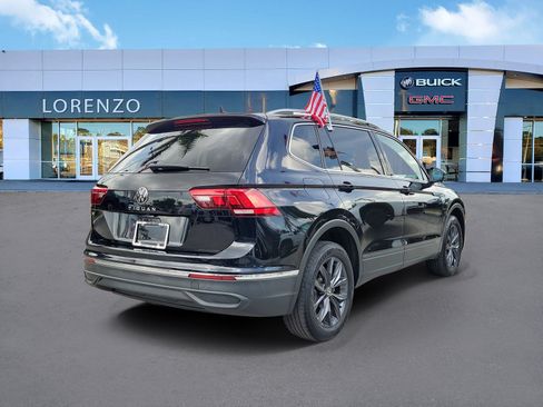 Used 2022 Volkswagen Tiguan SE FWD image 4