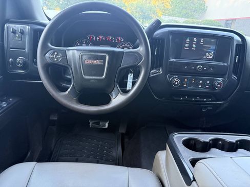 Used 2018 GMC Sierra 1500 2WD Crew Cab image 28
