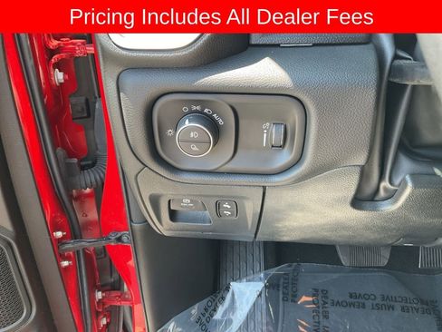 Used 2025 RAM 1500 Big Horn RWD image 7