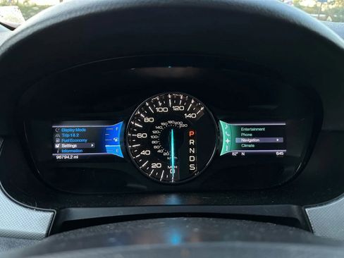 Used 2013 Ford Edge SEL image 25