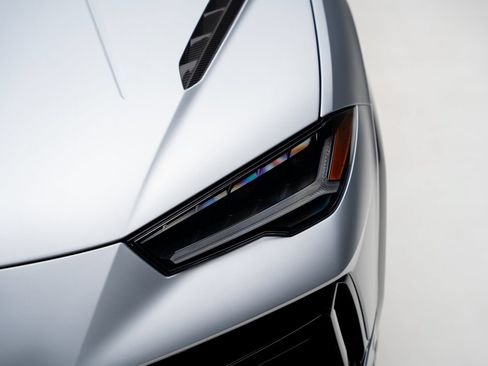 Used 2024 Lamborghini Urus Performante AWD/4WD image 11