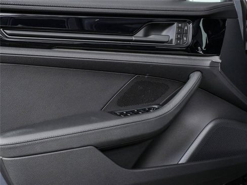 New 2026 Porsche Panamera image 6