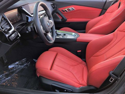 Certified 2024 BMW Z4 M40i w/ Premium Package RWD image 18