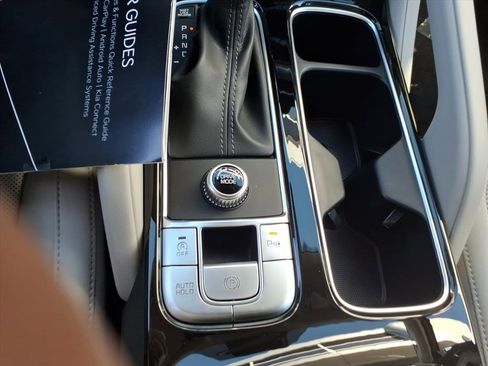 New 2025 Kia Telluride S image 16