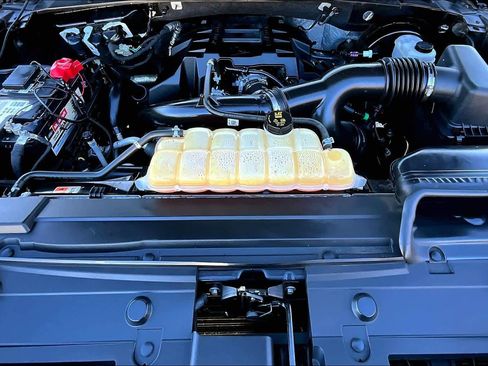 Used 2018 Ford F150 XLT w/ Equipment Group 302A Luxury image 31