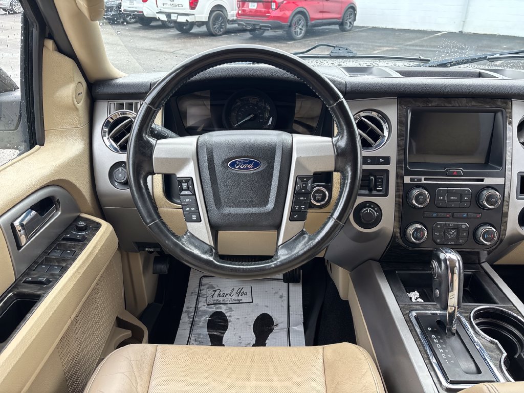 Used 2016 Ford Expedition Limited w/ Equipment Group 301A AWD/4WD image 17