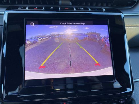 New 2025 Jeep Grand Cherokee Laredo image 11