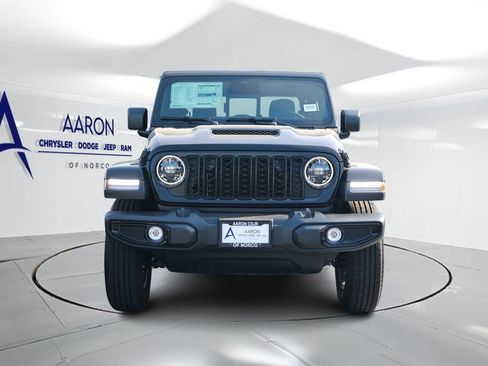 New 2026 Jeep Gladiator Sport AWD/4WD image 4