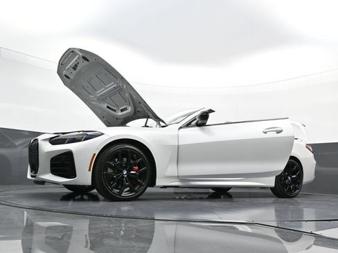 Used 2026 BMW 440i xDrive Convertible w/ Premium Package image 40