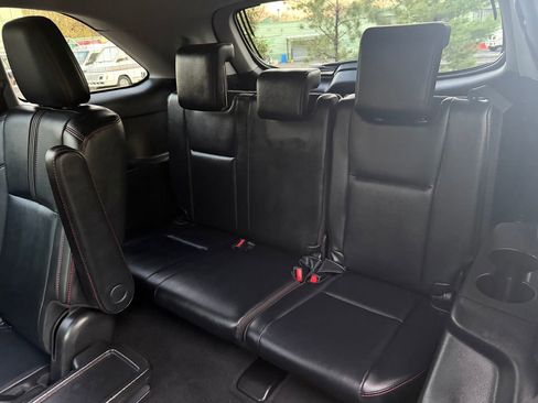 Used 2019 Toyota Highlander SE image 27