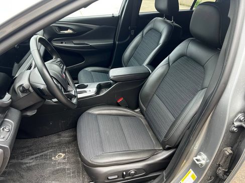 Certified 2025 Buick Envista Preferred w/ Convenience I Package FWD image 27