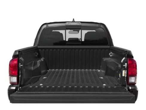 Used 2019 Toyota Tacoma TRD Sport image 11