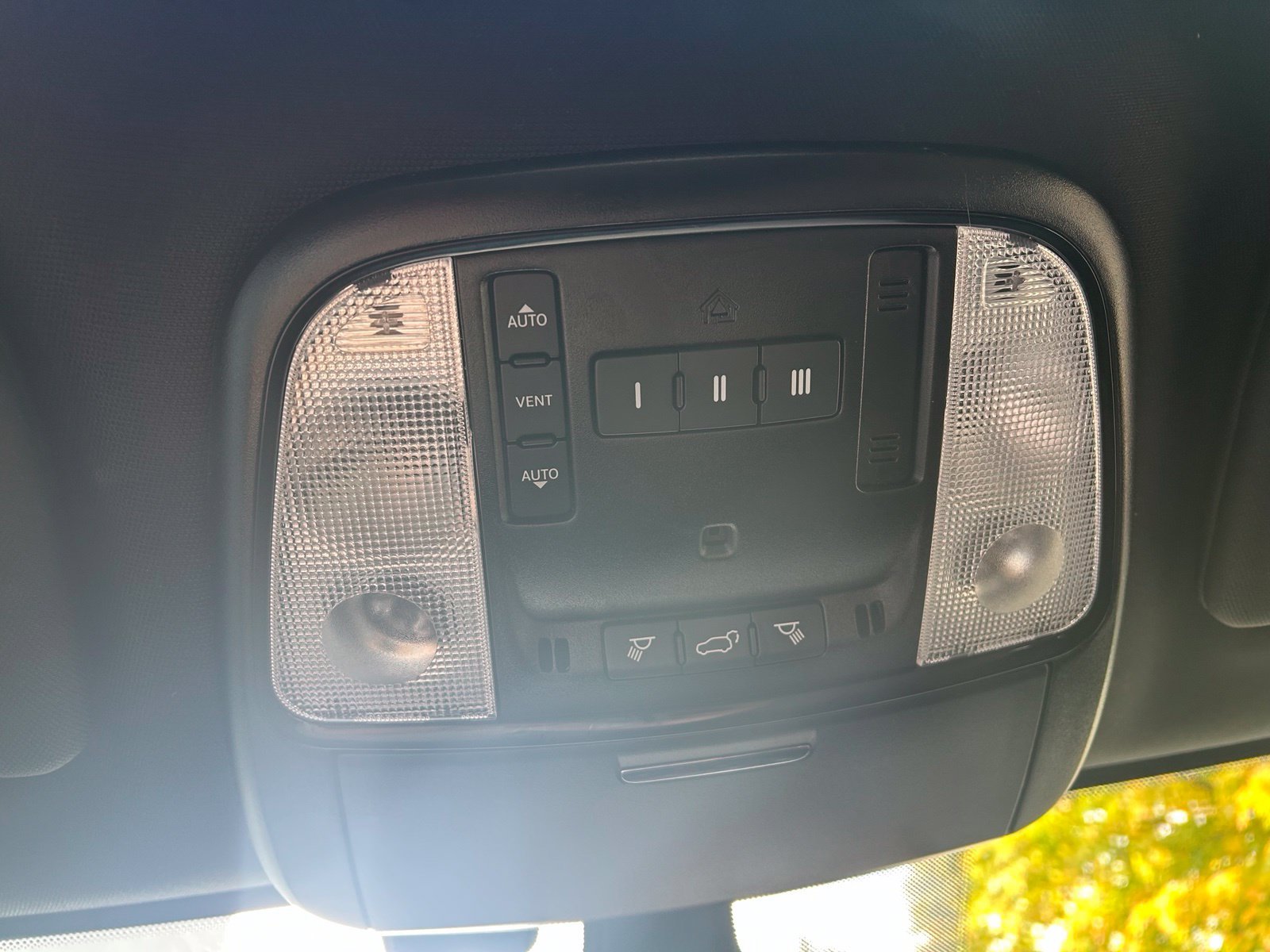 Used 2025 Dodge Durango GT AWD/4WD image 21