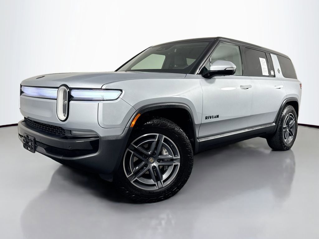 Used 2025 Rivian R1S Adventure Dual AWD/4WD image 1