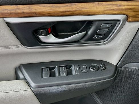 Used 2020 Honda CR-V EX-L image 17