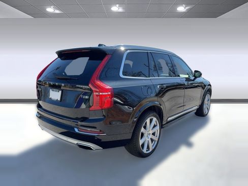 Used 2017 Volvo XC90 T8 Inscription w/ Vision Package image 9