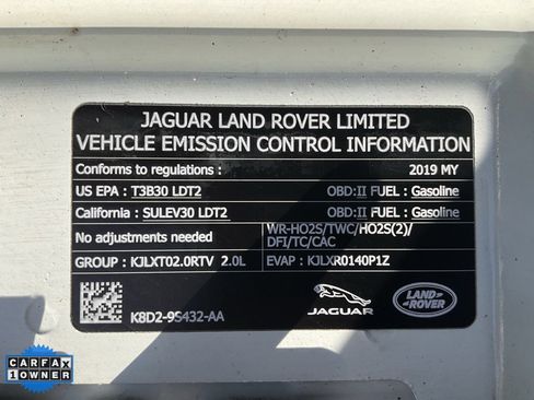 Used 2019 Land Rover Discovery Sport SE image 13