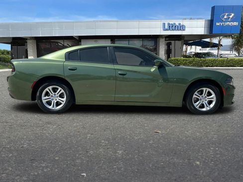 Used 2022 Dodge Charger SXT RWD image 9