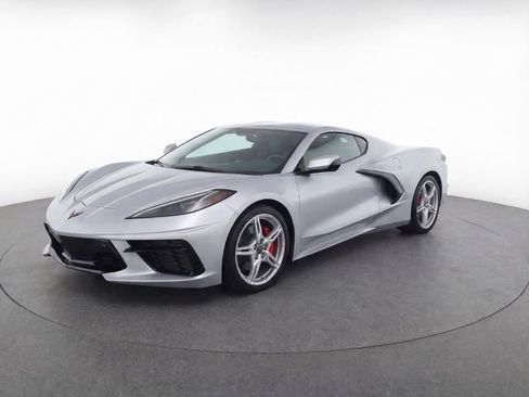 Used 2022 Chevrolet Corvette Stingray Preferred Cpe w/ Battery Protection Package RWD image 3