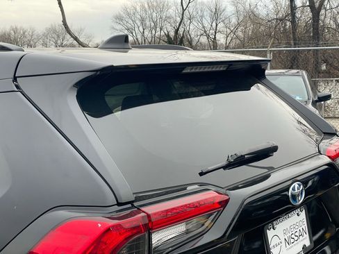 Used 2024 Toyota RAV4 LE image 31