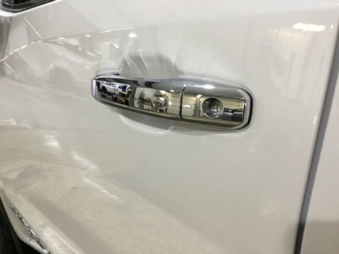 New 2025 GMC Sierra 1500 SLT w/ SLT Premium Package image 13