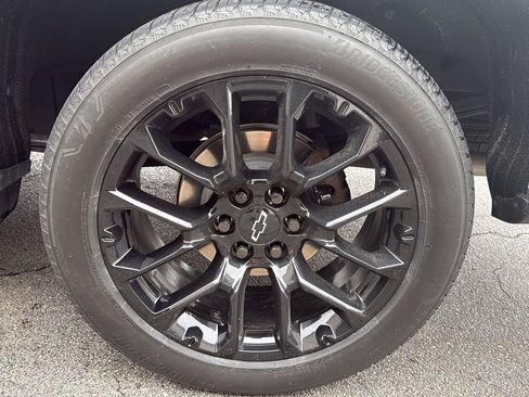 Used 2025 Chevrolet Silverado 1500 High Country w/ High Country Premium Package AWD/4WD image 16