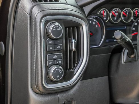 Used 2020 Chevrolet Silverado 1500 LT w/ All-Star Edition image 30