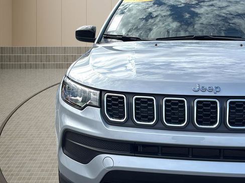 Certified 2024 Jeep Compass Sport image 10