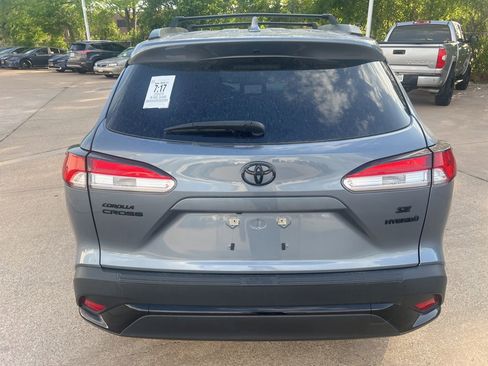 Used 2024 Toyota Corolla Cross AWD Hybrid image 5