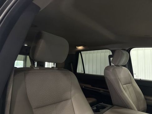 Used 2019 Ford Expedition XLT AWD/4WD image 33