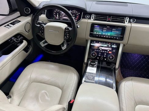 Used 2020 Land Rover Range Rover HSE image 11