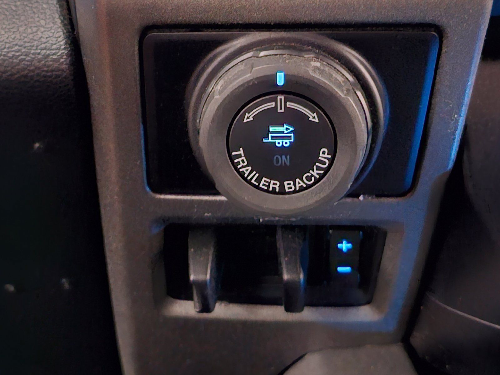 Used 2019 Ford F150 Raptor w/ Equipment Group 802A Luxury AWD/4WD image 17