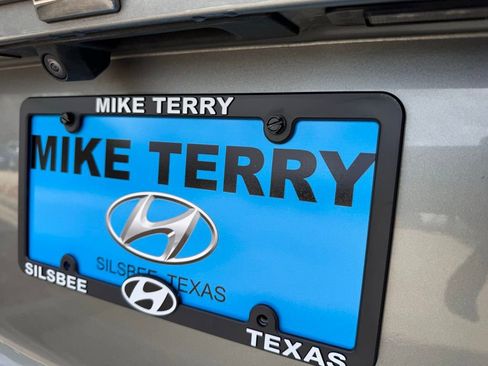 Used 2025 Chevrolet Equinox LT w/ Convenience Package II image 17