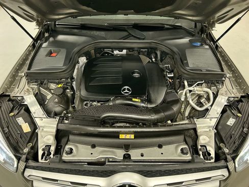 Used 2020 Mercedes-Benz GLC 300 4MATIC image 24