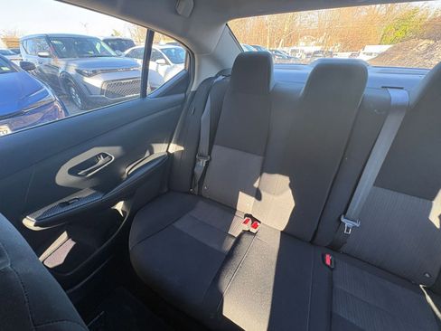 Used 2025 Nissan Sentra SV image 36