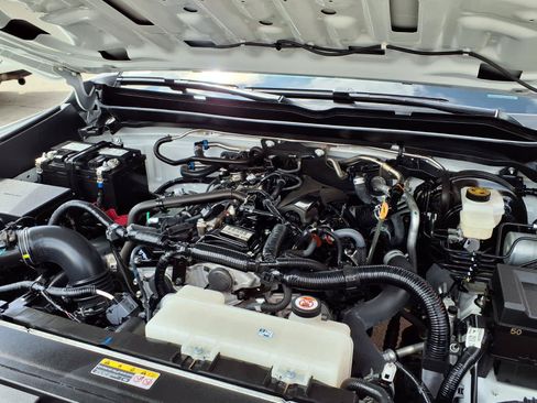 Used 2025 Toyota Tacoma SR RWD image 8